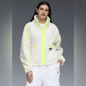 PUMA Size L Sherpa Fleece Jacket With Woven Details ZIP UP Cream/Neon Green